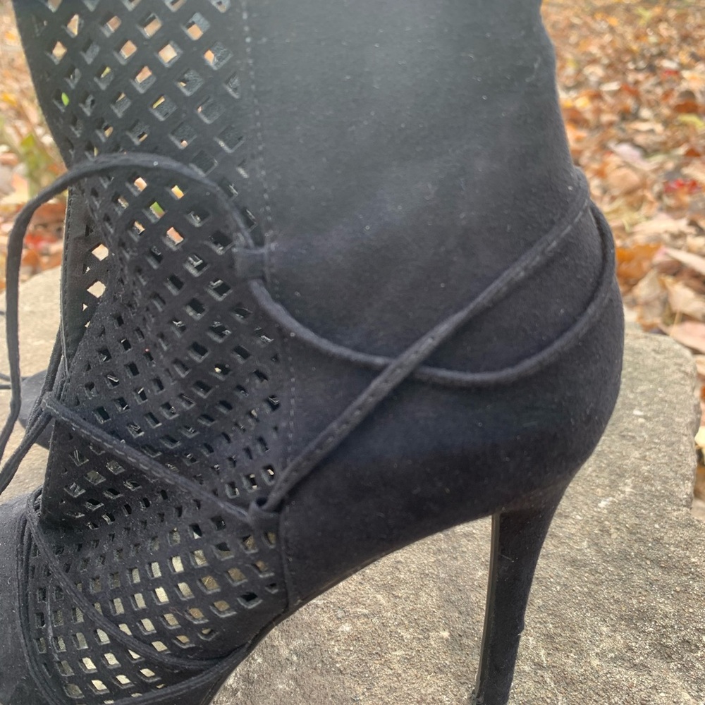 Guess Ankle Boots high heels Black Size 6 US 37 EU Lace Up open toes - Picture 3 of 11